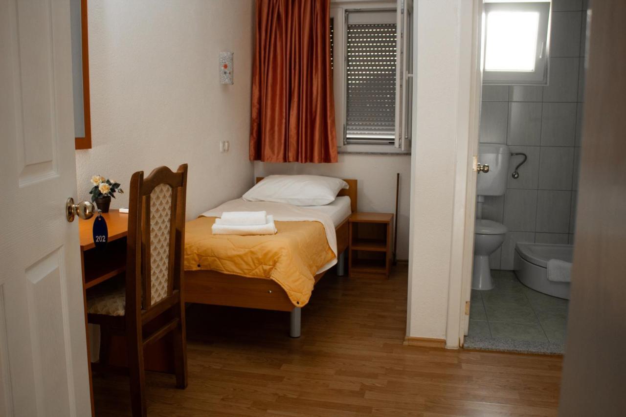 Hotel Pansion Milena Međugorje Zewnętrze zdjęcie