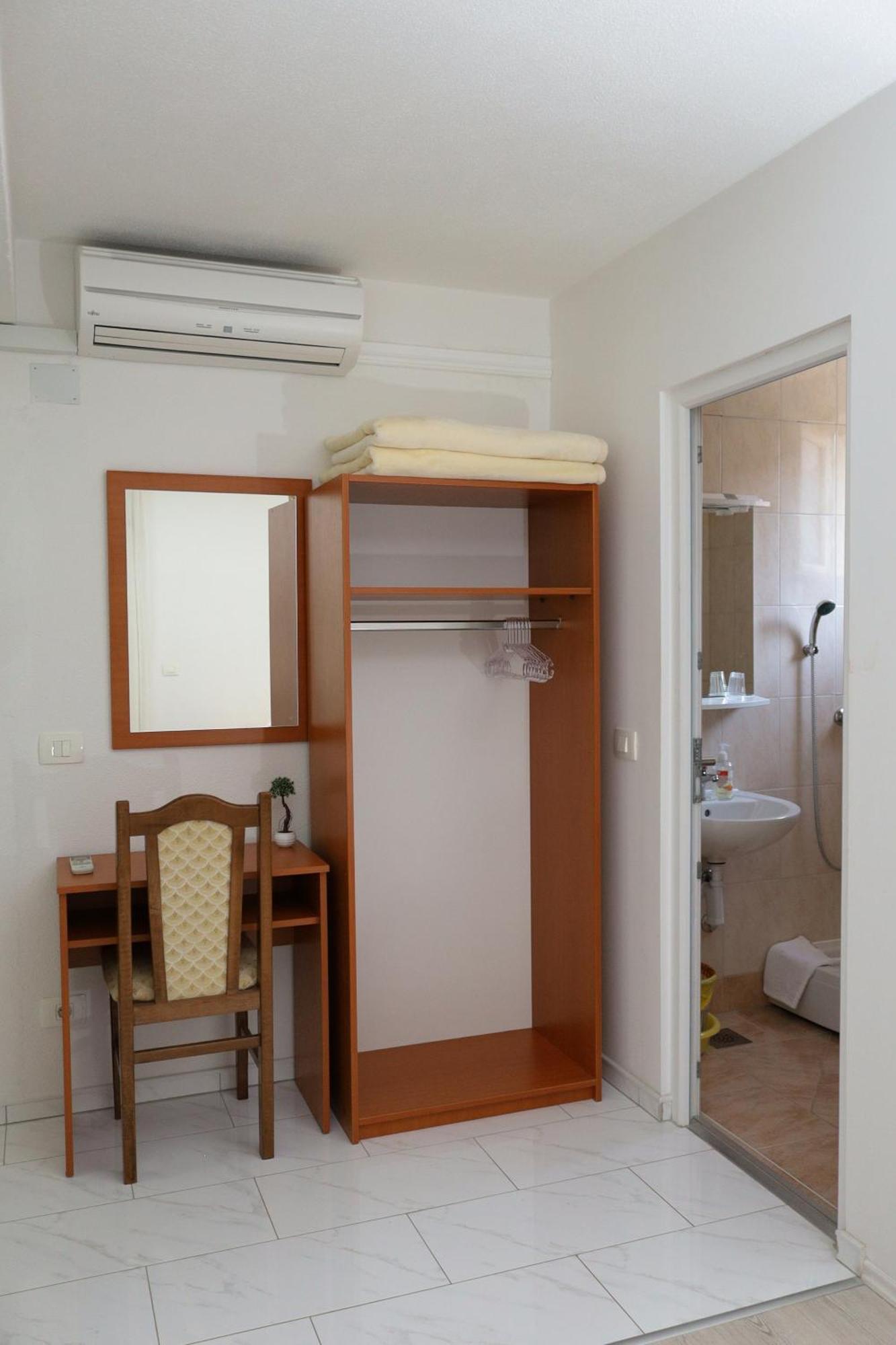 Hotel Pansion Milena Međugorje Zewnętrze zdjęcie